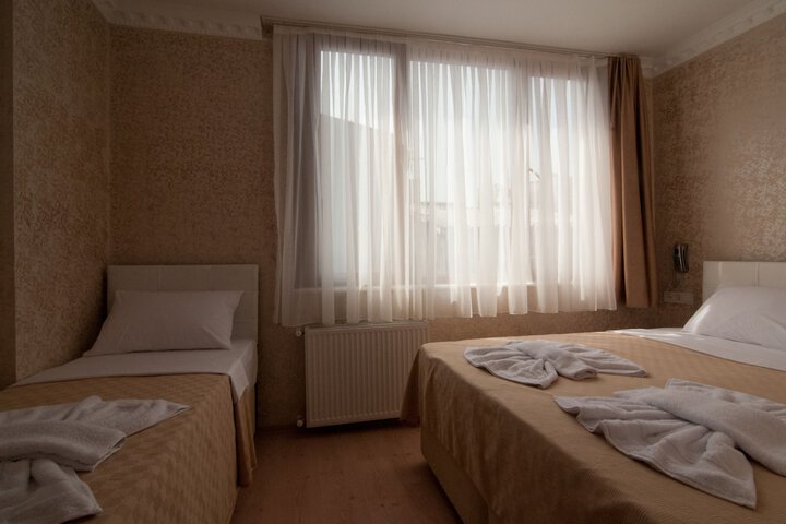 Room 7 of 22