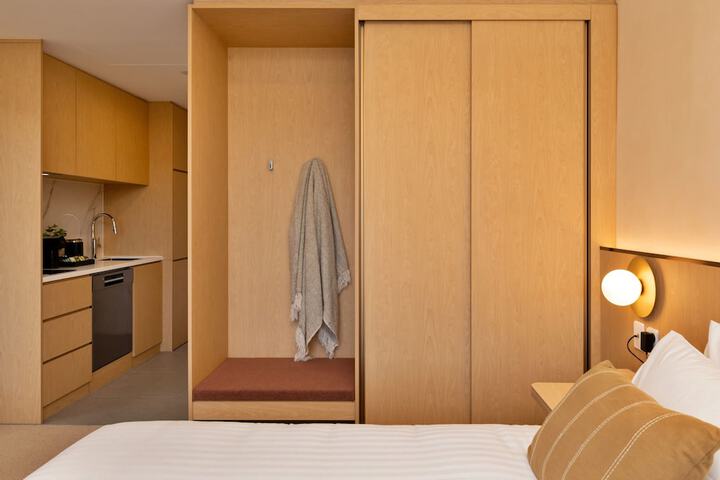 Room 18 of 71