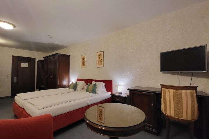 Room 31 of 119