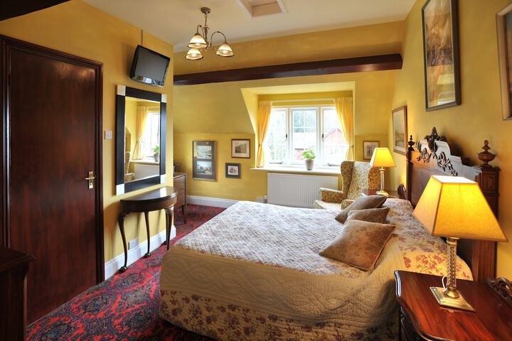 Room 13 of 73