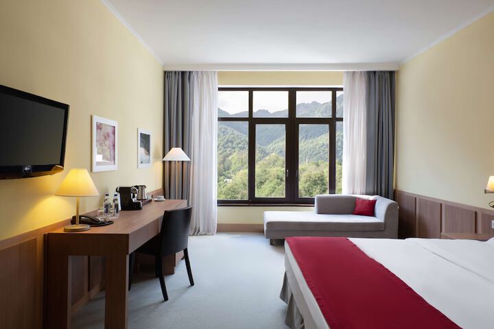 Room 12 of 91