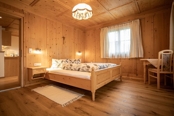 Room 5 of 63