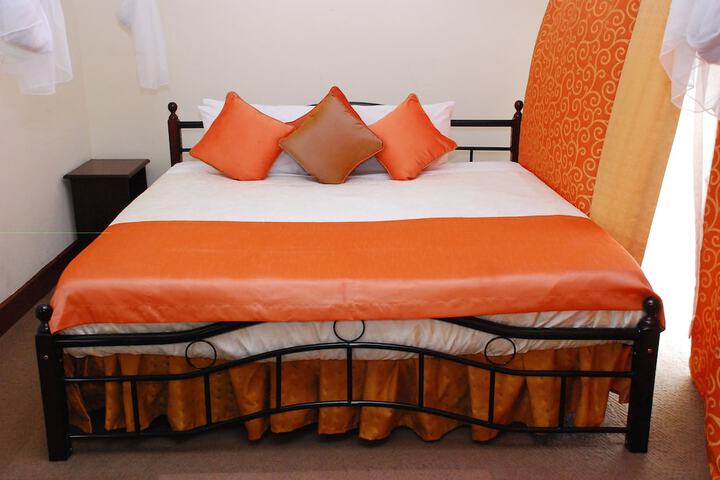 Graceland Hotel & Gardens in Kampala