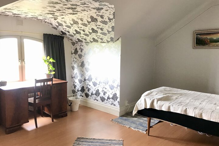 Room 18 of 26