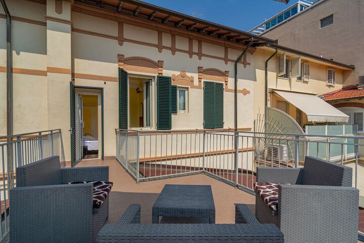 Terrace/Patio 16 of 32
