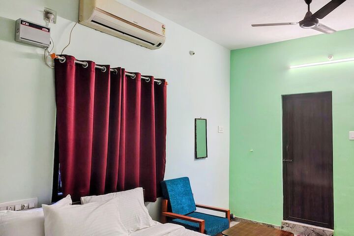 Room 37 of 63