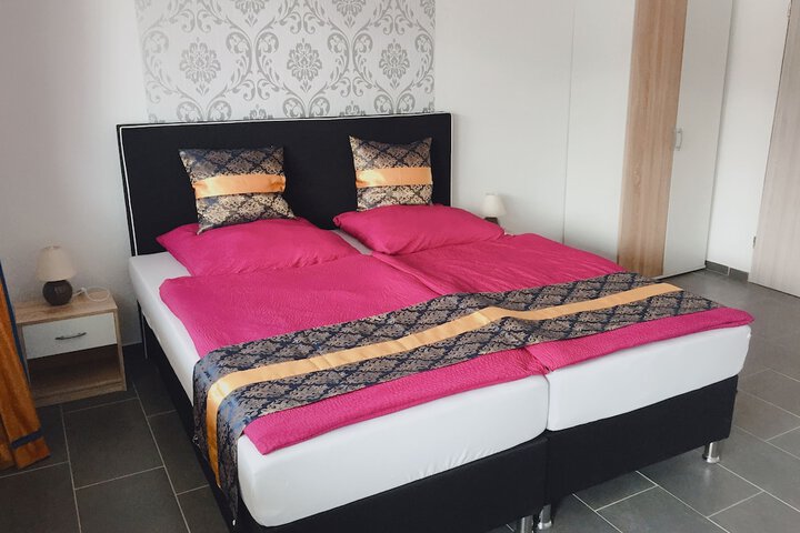 Room 15 of 46