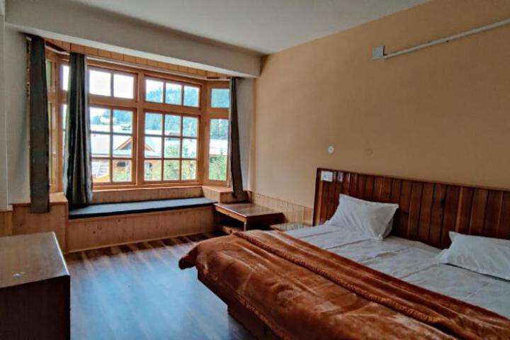 HOTEL CASTLE VIEW