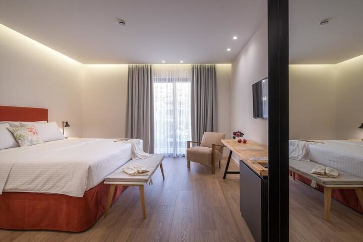 Room 29 of 163