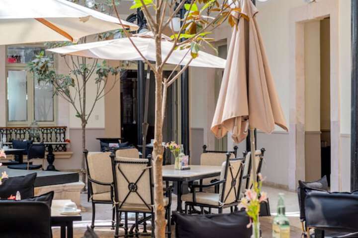 Terrace/Patio 70 of 79