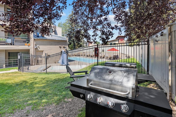 Property Grounds 60 of 72