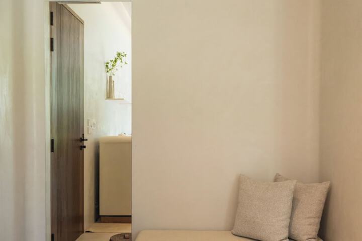 Room 46 of 125