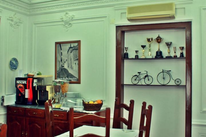 Dining Photos