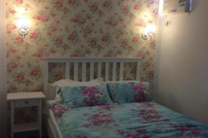 Room 1 of 32