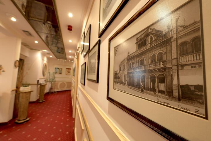 Ballroom/Hall 34 of 34
