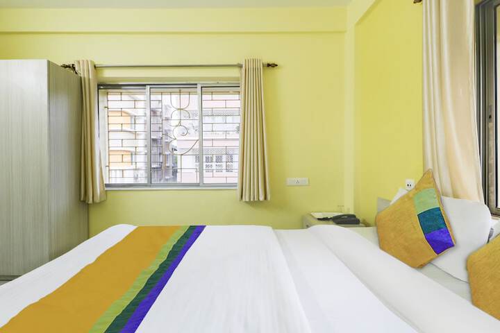 Room 8 of 15