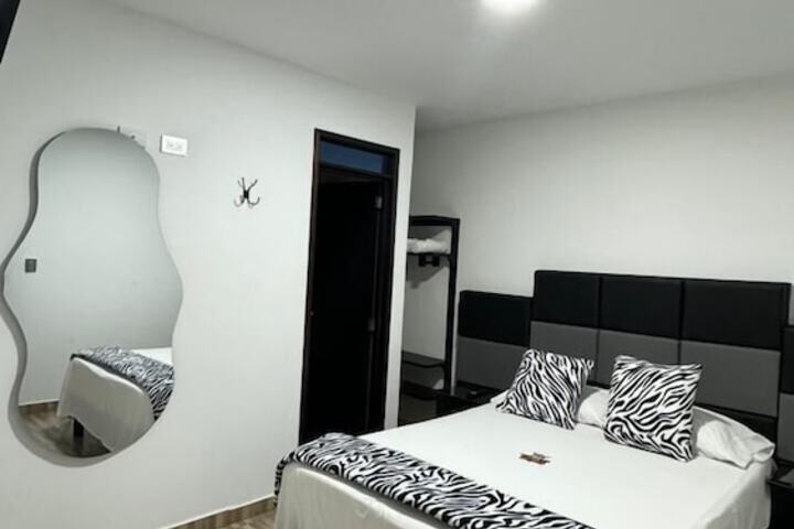 Room 10 of 30