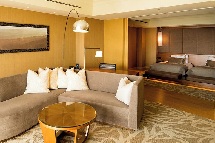 Room 8 of 65