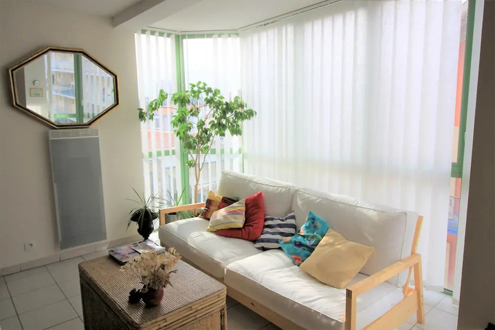 Room 4 of 14