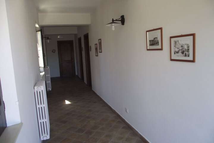 Ballroom/Hall 53 of 94