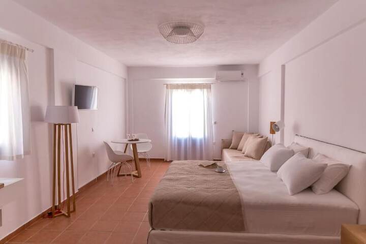 Room 9 of 65