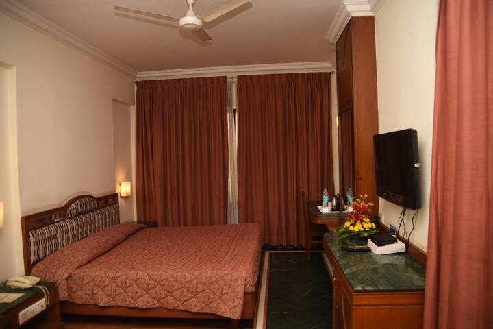 Room 16 of 57