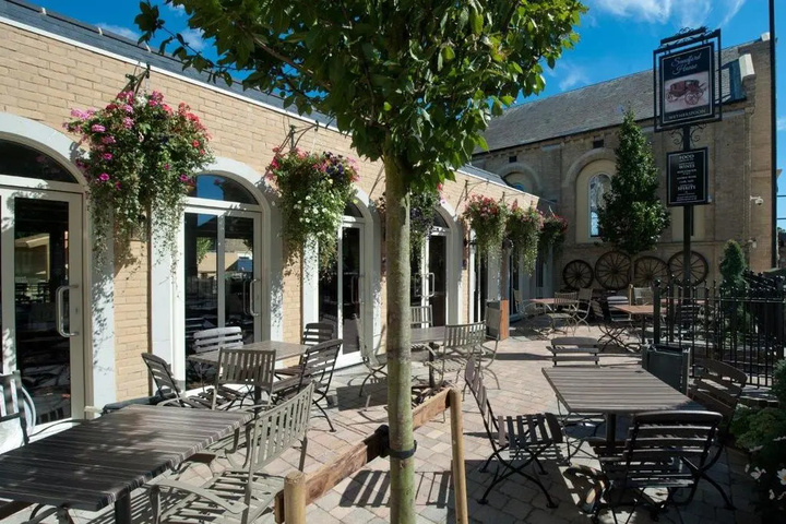 Sandford House Hotel Wetherspoon