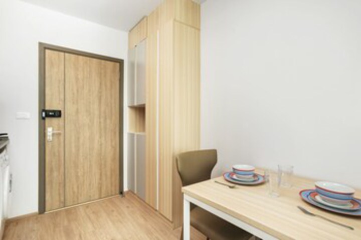 Room 3 of 10