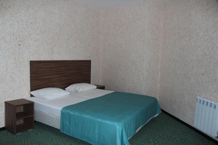 Room 18 of 40
