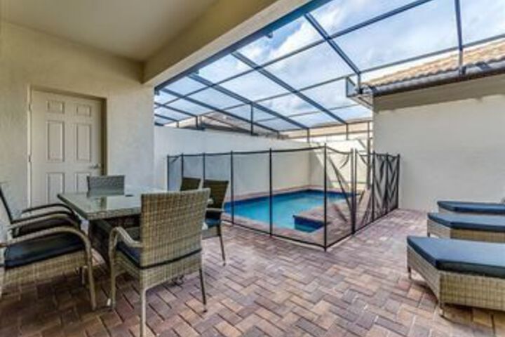 Terrace/Patio 12 of 12