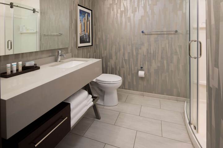 Bathroom shower