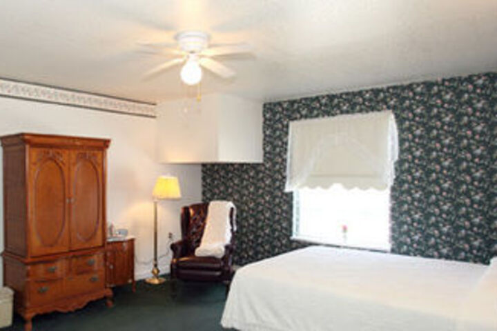 Room 27 of 58