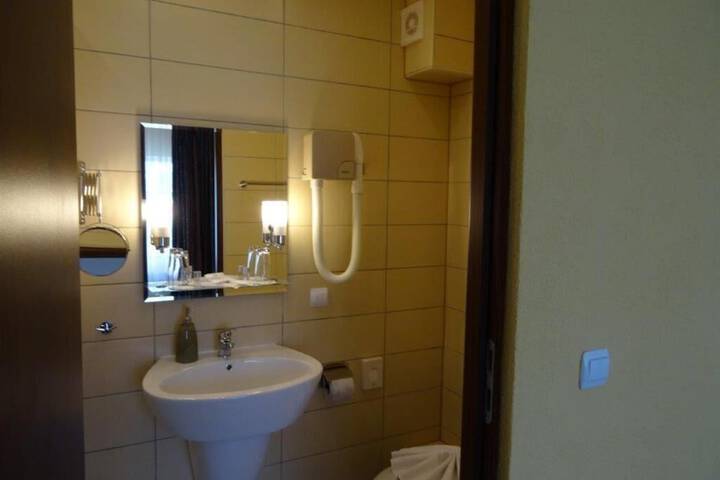 Room 22 of 57