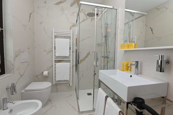 Bathroom Interior Photo
