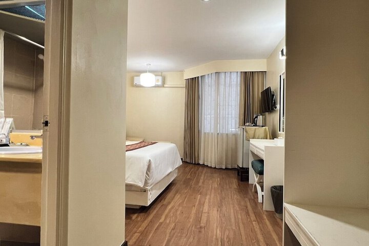 Room 16 of 31
