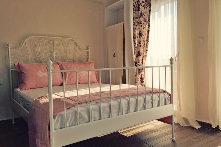 Room 10 of 101