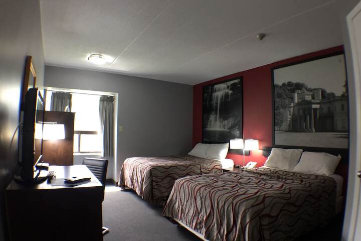 Room 3 of 25