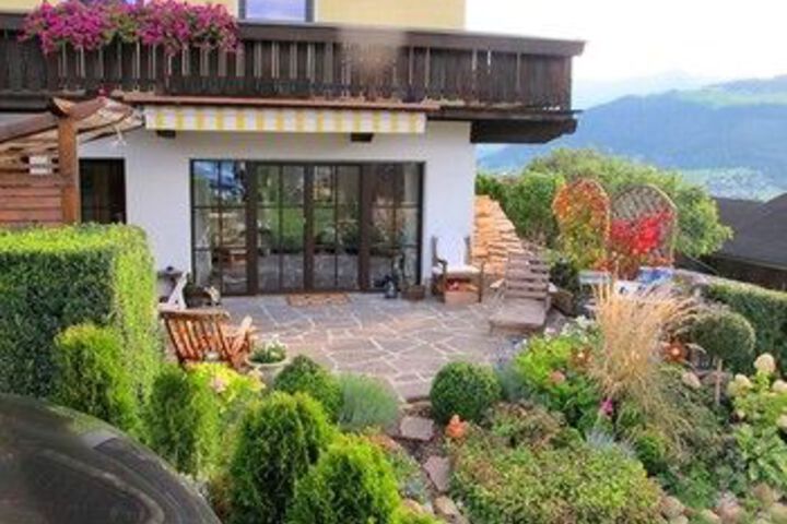 Terrace/Patio 8 of 9