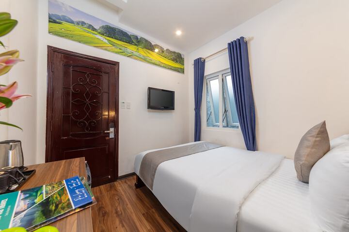 Room 7 of 22