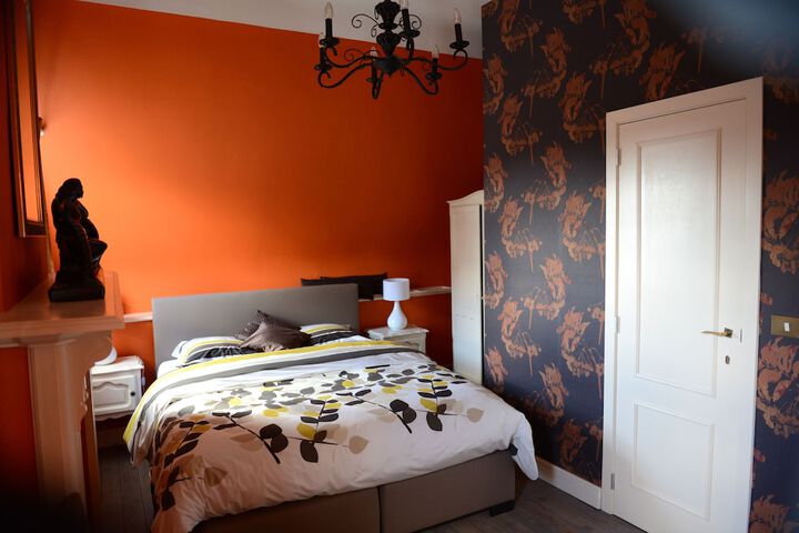 Room 11 of 21
