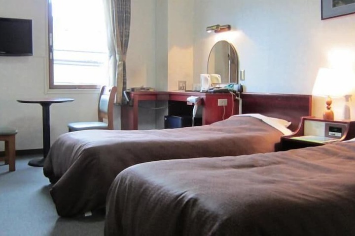 Room 19 of 47