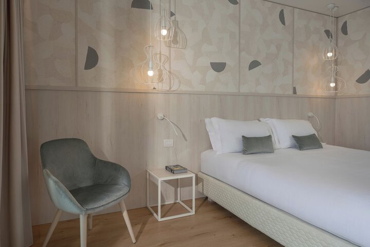 Room 29 of 128