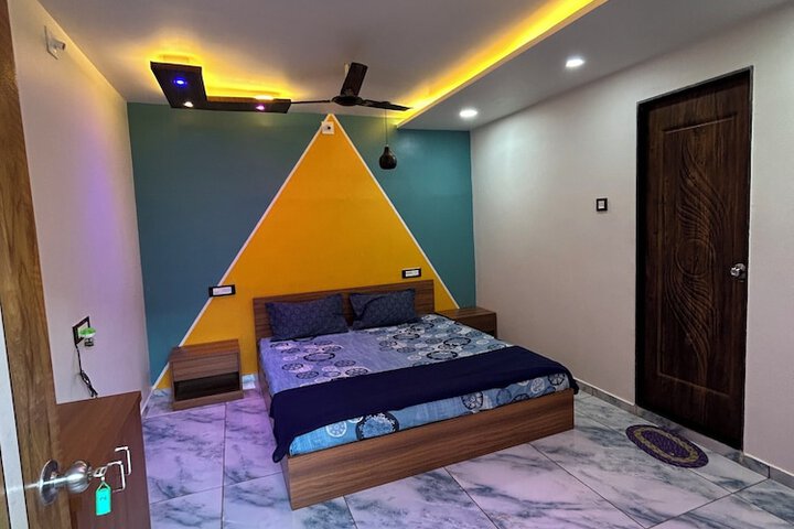 Room 20 of 28