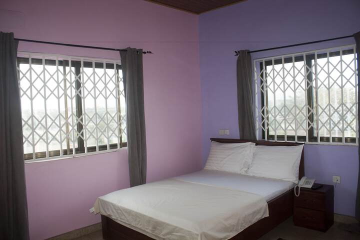 Room 6 of 22