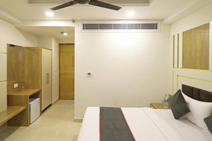 Room 7 of 47
