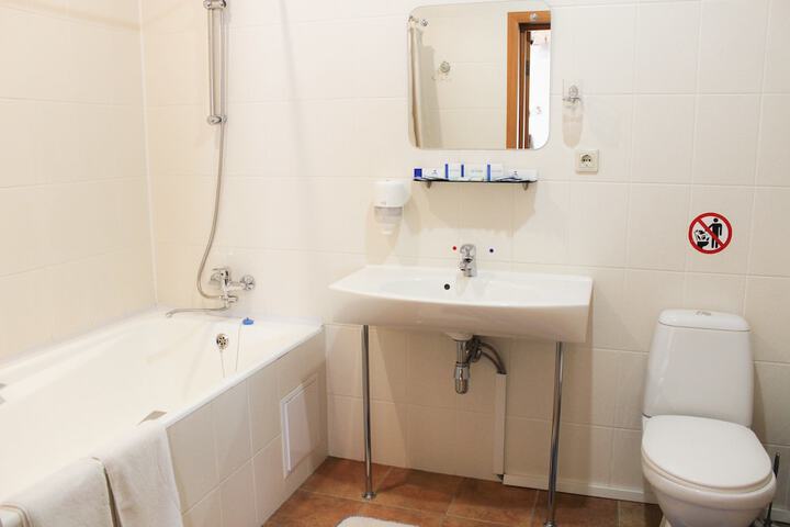 Room 14 of 46