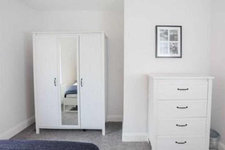 Room 7 of 24