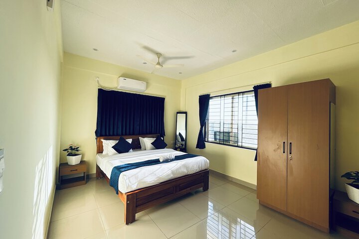 Room 13 of 24
