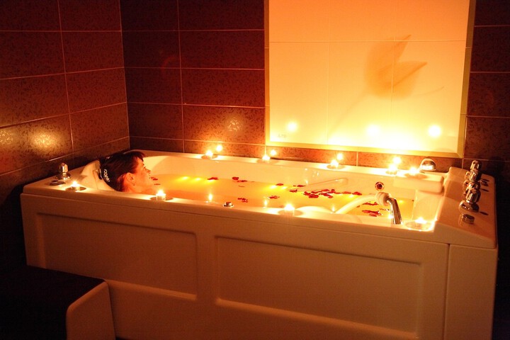 Spa 32 of 53
