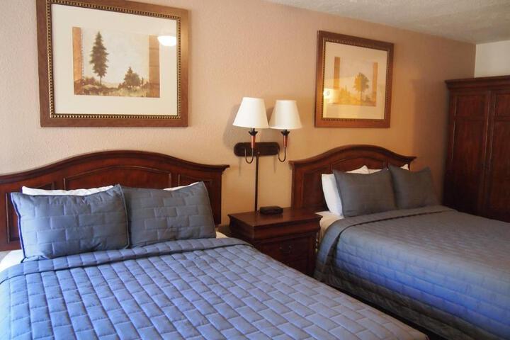 EAGLE MOTEL